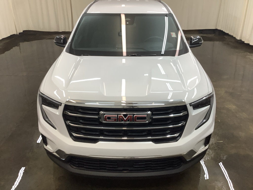 Used 2025 GMC Acadia Elevation FWD image 2