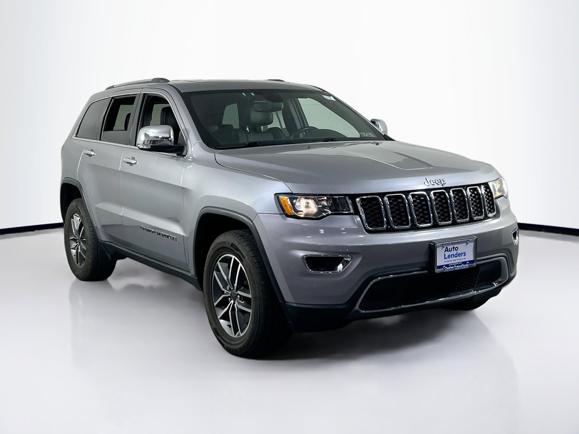 Used 2021 Jeep Grand Cherokee Limited image 3