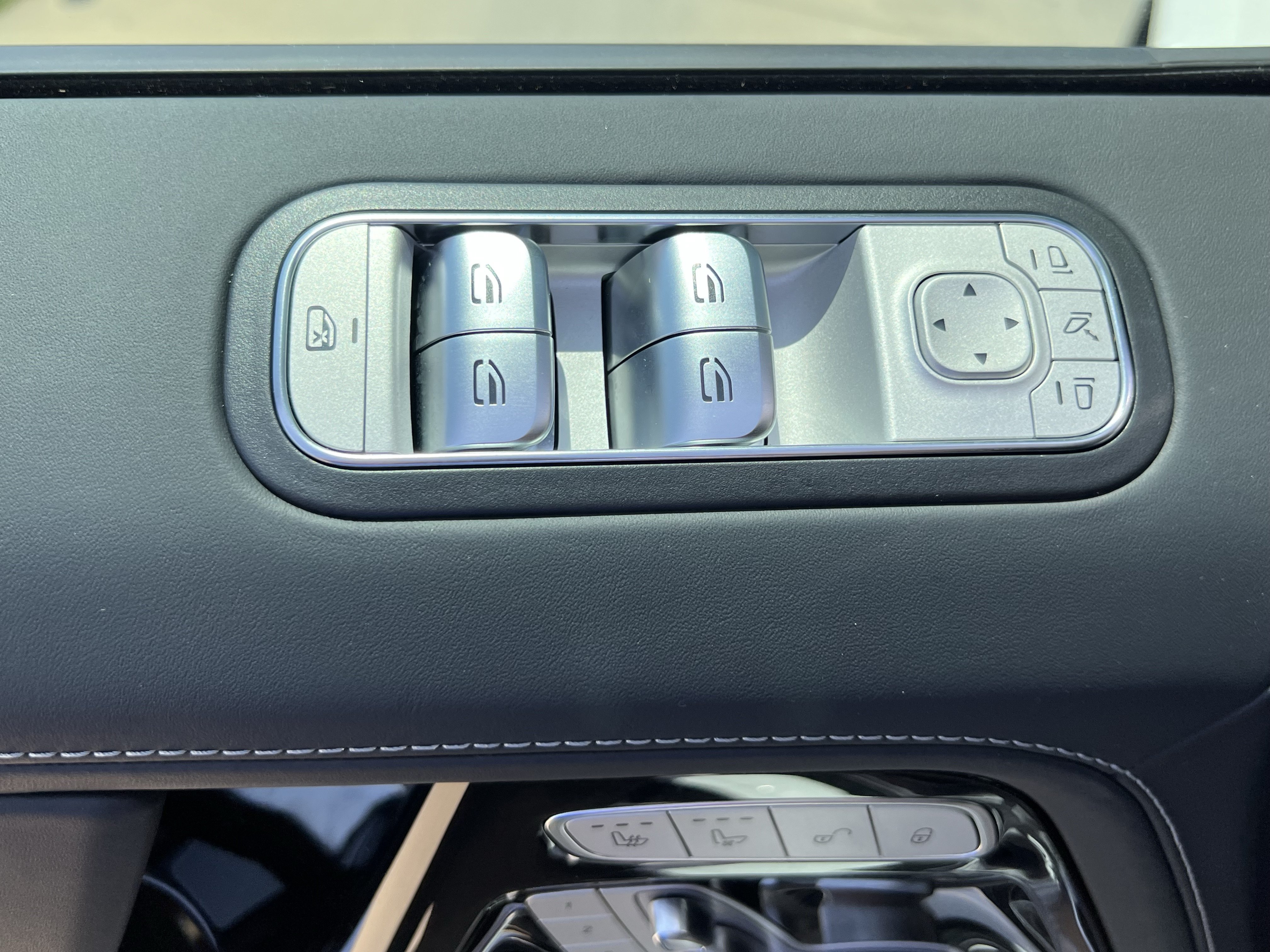 New 2027 Mercedes-Benz G 63 AMG 4MATIC image 14