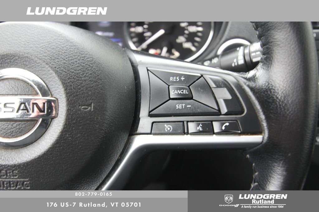 Used 2020 Nissan Rogue SV image 17