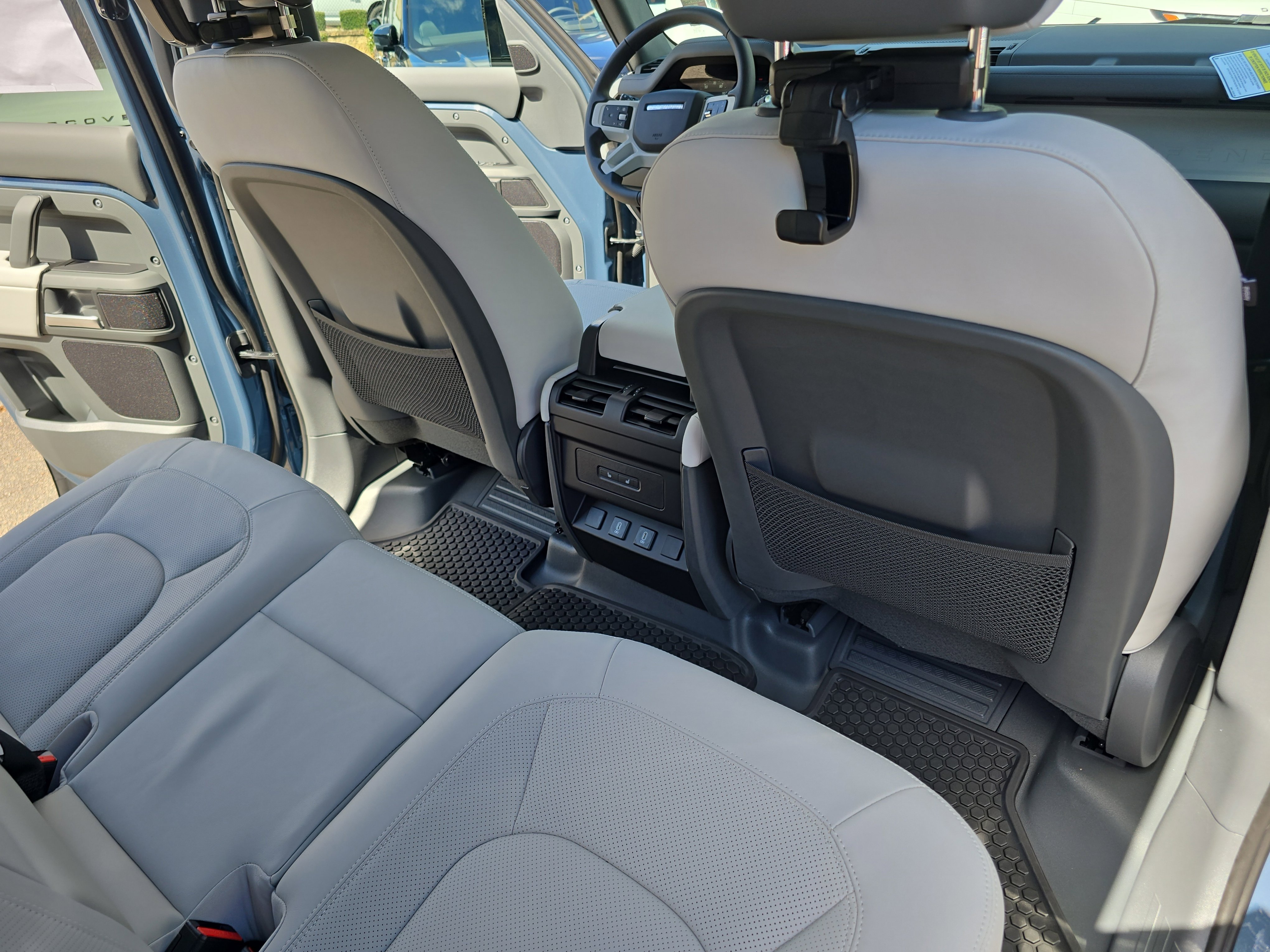 New 2026 Land Rover Defender 110 S image 11