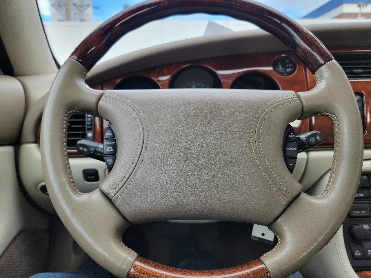 Used 2000 Jaguar XK8 Convertible RWD image 39