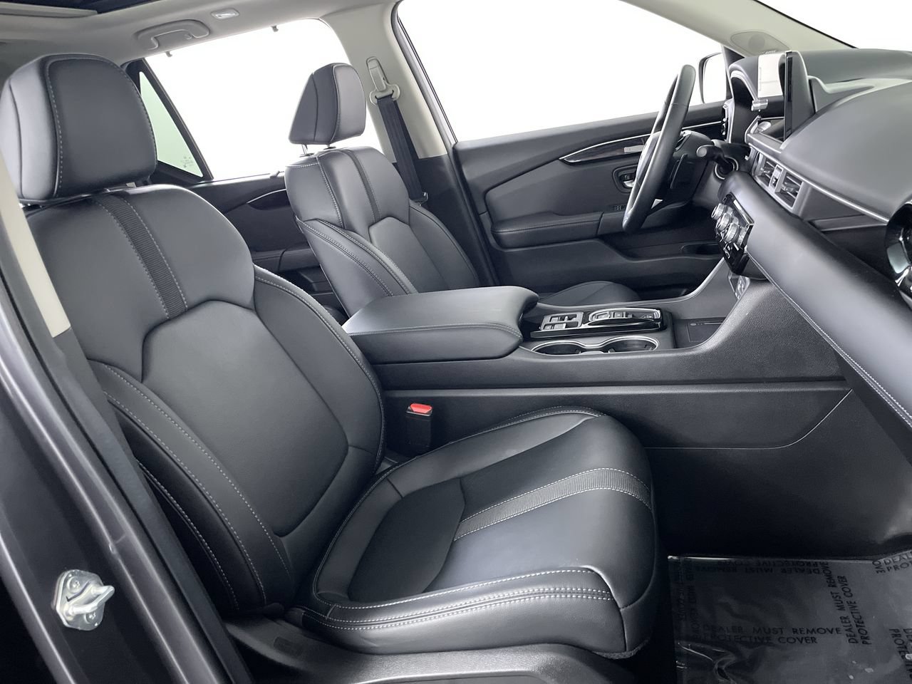 Used 2025 Honda Pilot Touring image 28