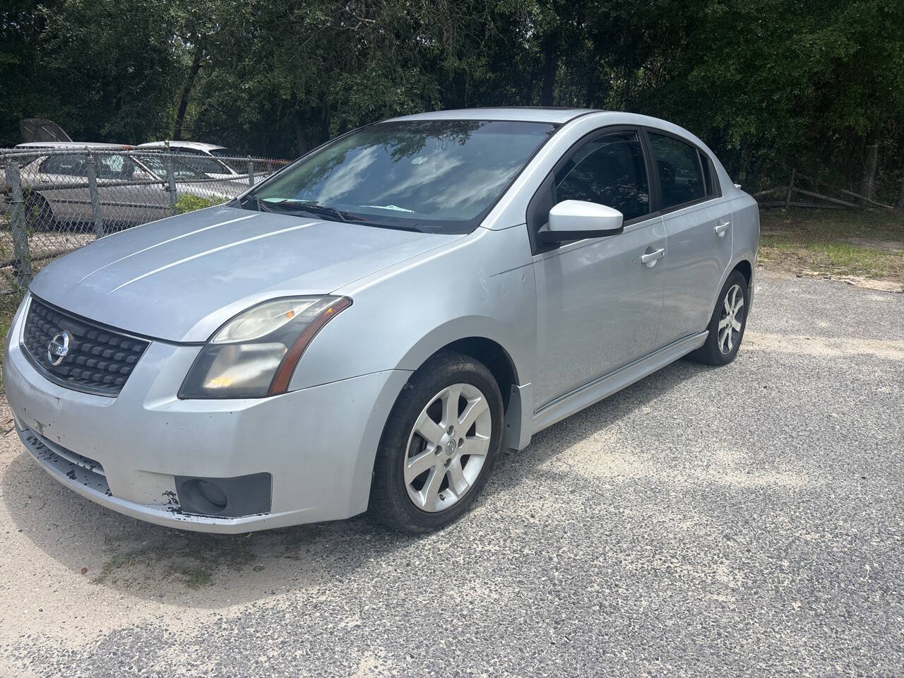 Used 2012 Nissan Sentra 2.0 SR w/ Special Edition Pkg FWD image 2