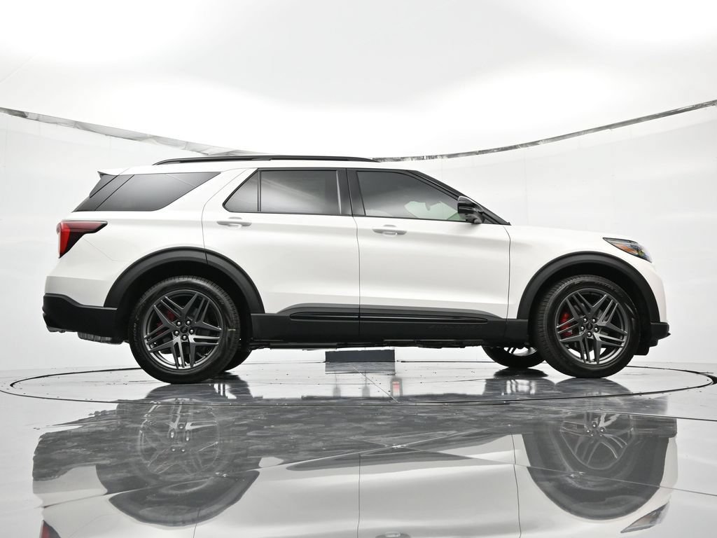 New 2026 Ford Explorer ST w/ Sun And Sound Package RWD image 38