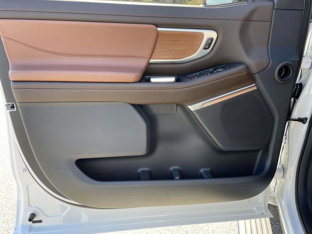 Used 2025 Ford Expedition Max King Ranch image 16