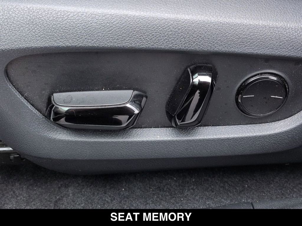 Used 2024 Lexus RX 350 w/ Convenience Package image 22