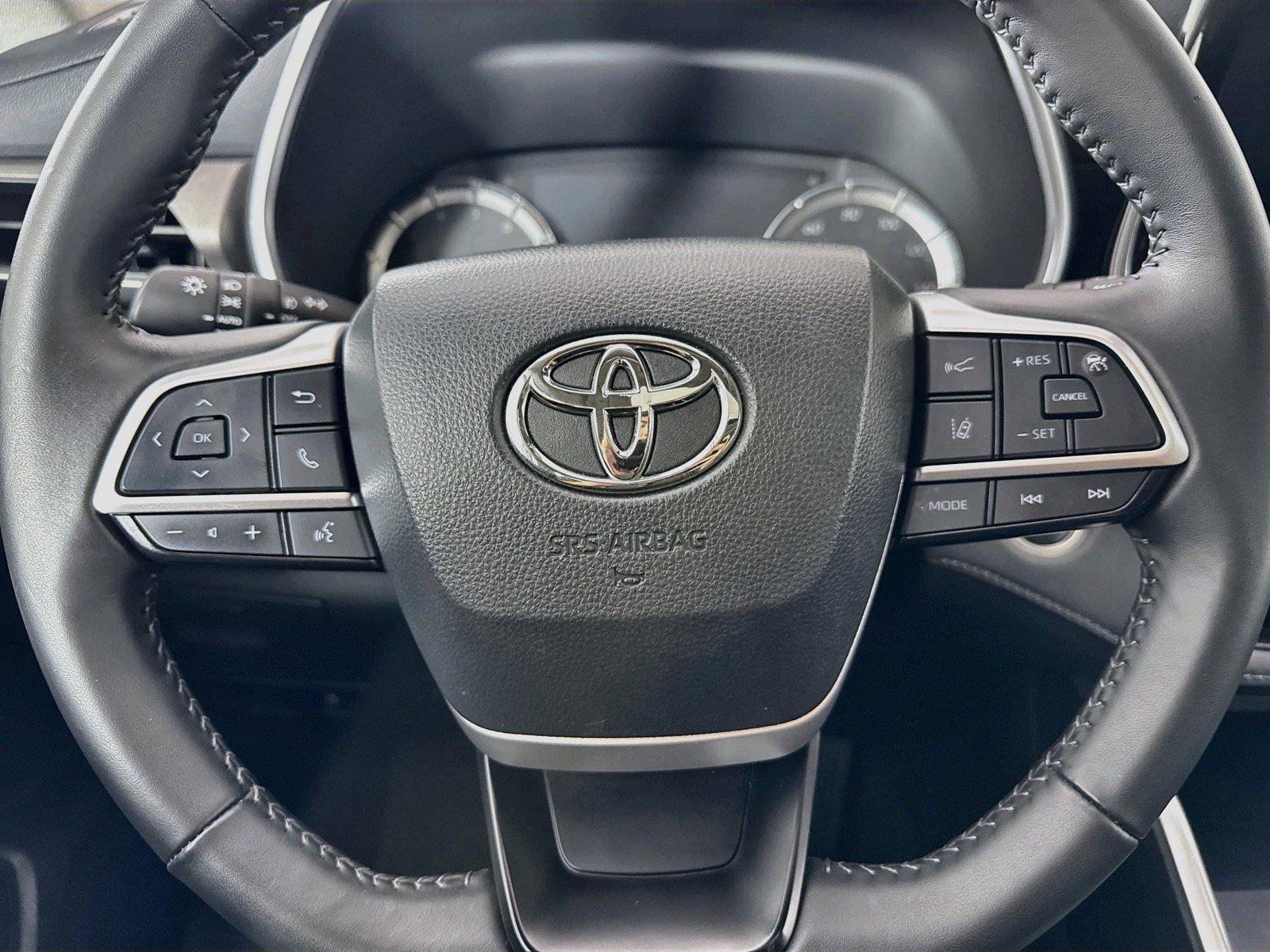 Certified 2026 Toyota Highlander XLE AWD/4WD image 17