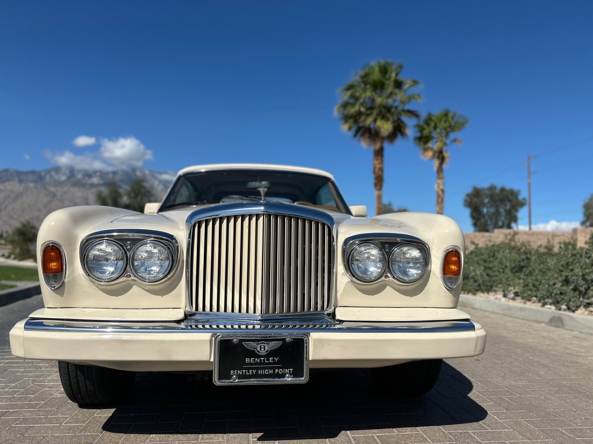 Used 1991 Bentley Continental RWD image 9