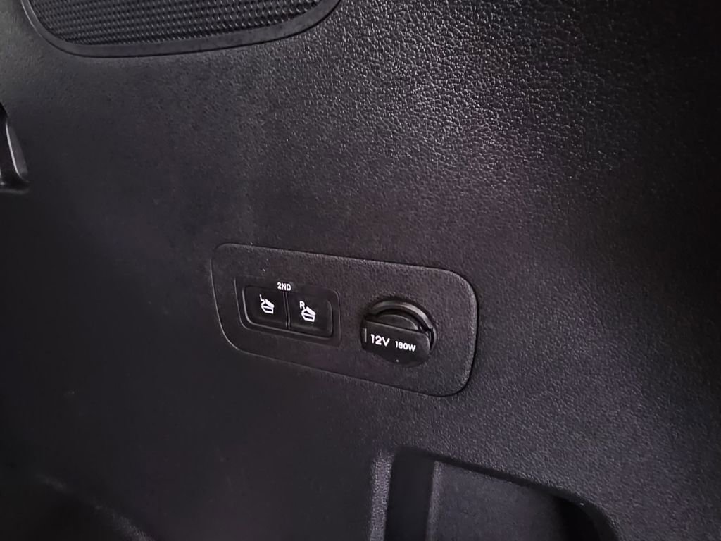 Used 2020 Hyundai Santa Fe Limited image 37