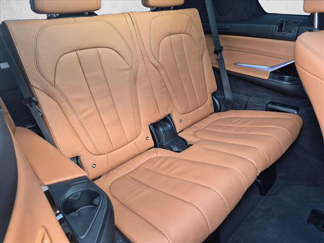Used 2019 BMW X7 xDrive50i w/ M Sport Package AWD/4WD image 20