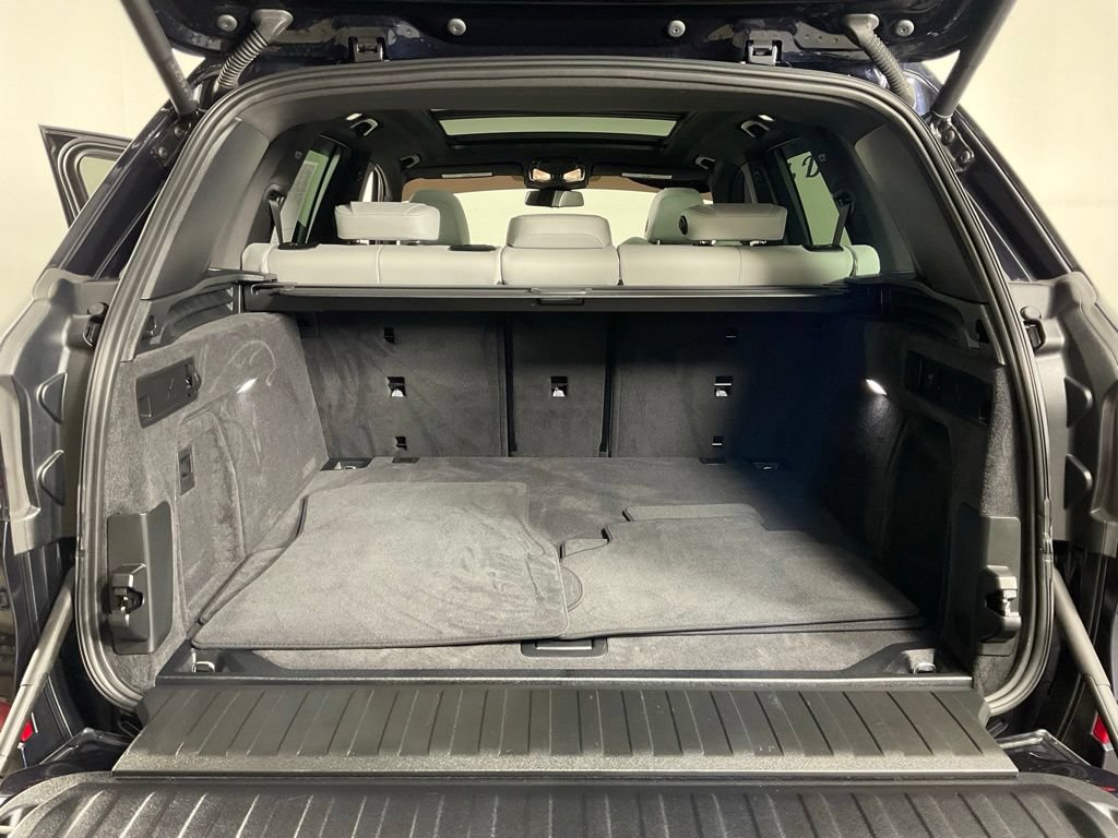 Used 2025 BMW X5 sDrive40i w/ M Sport Package RWD image 11