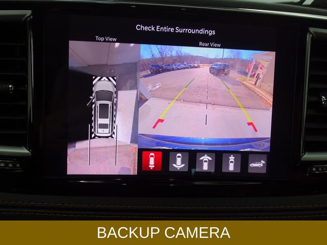 Certified 2023 Chrysler Pacifica Pinnacle image 18