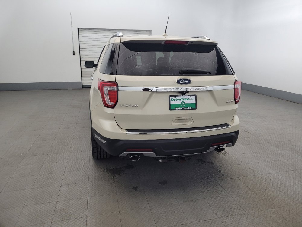 Used 2018 Ford Explorer Limited w/ Equipment Group 301A AWD/4WD image 6