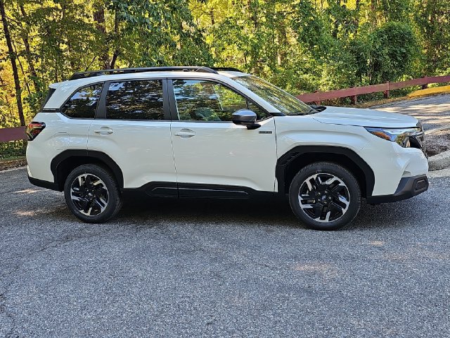 New 2026 Subaru Forester Premium AWD/4WD image 2
