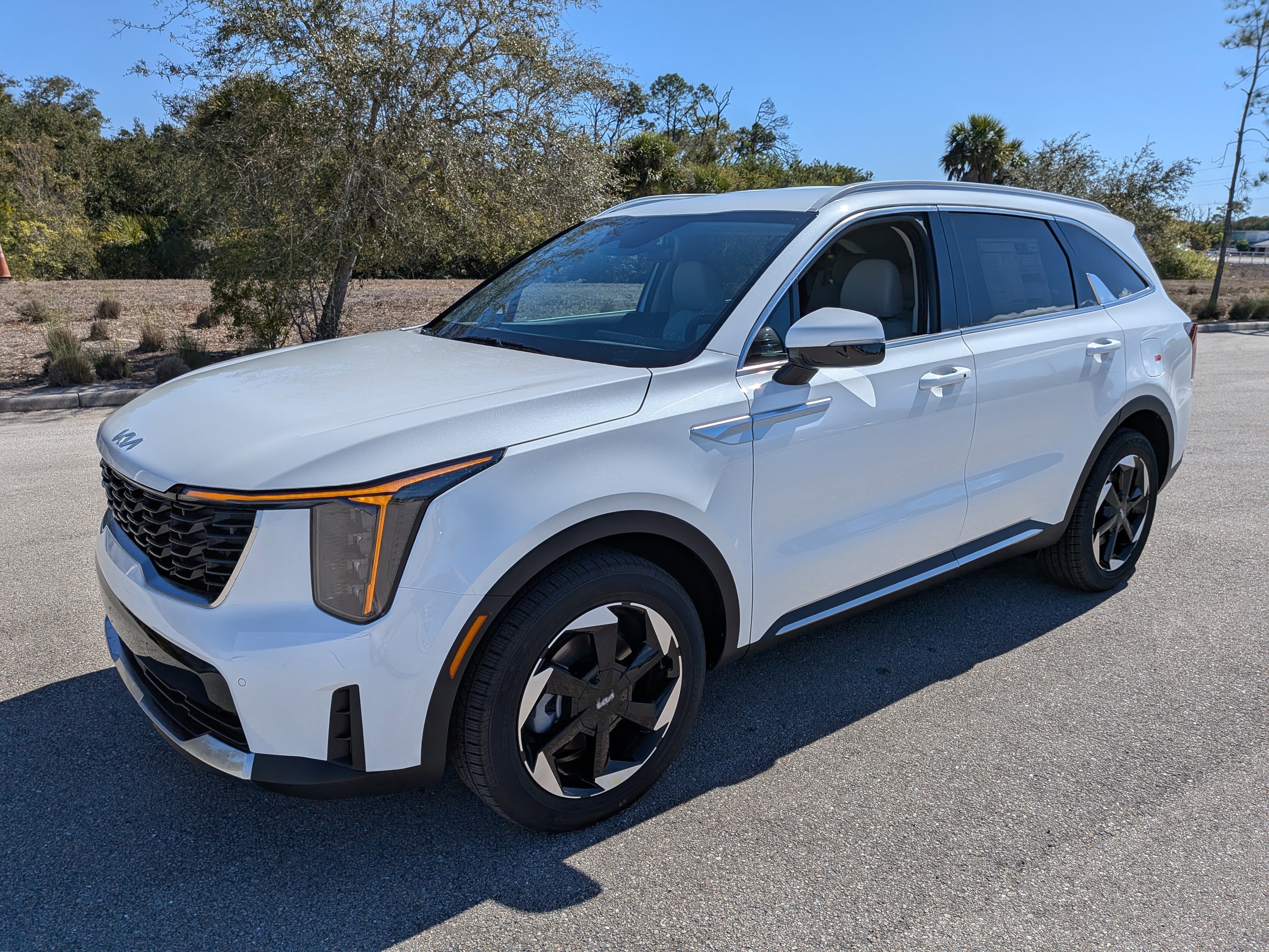New 2026 Kia Sorento EX FWD image 9
