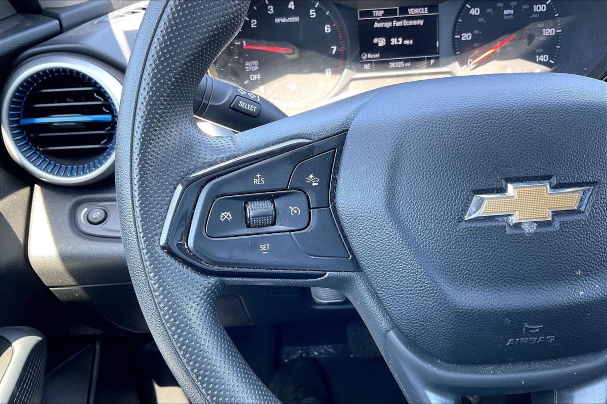 Used 2025 Chevrolet Trax LS FWD image 18