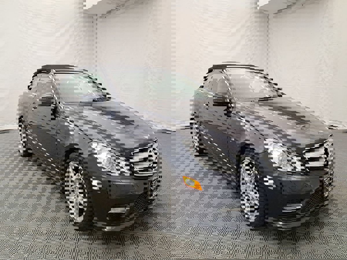 Used 2012 Mercedes-Benz E 550 Cabriolet AMG Line image 2