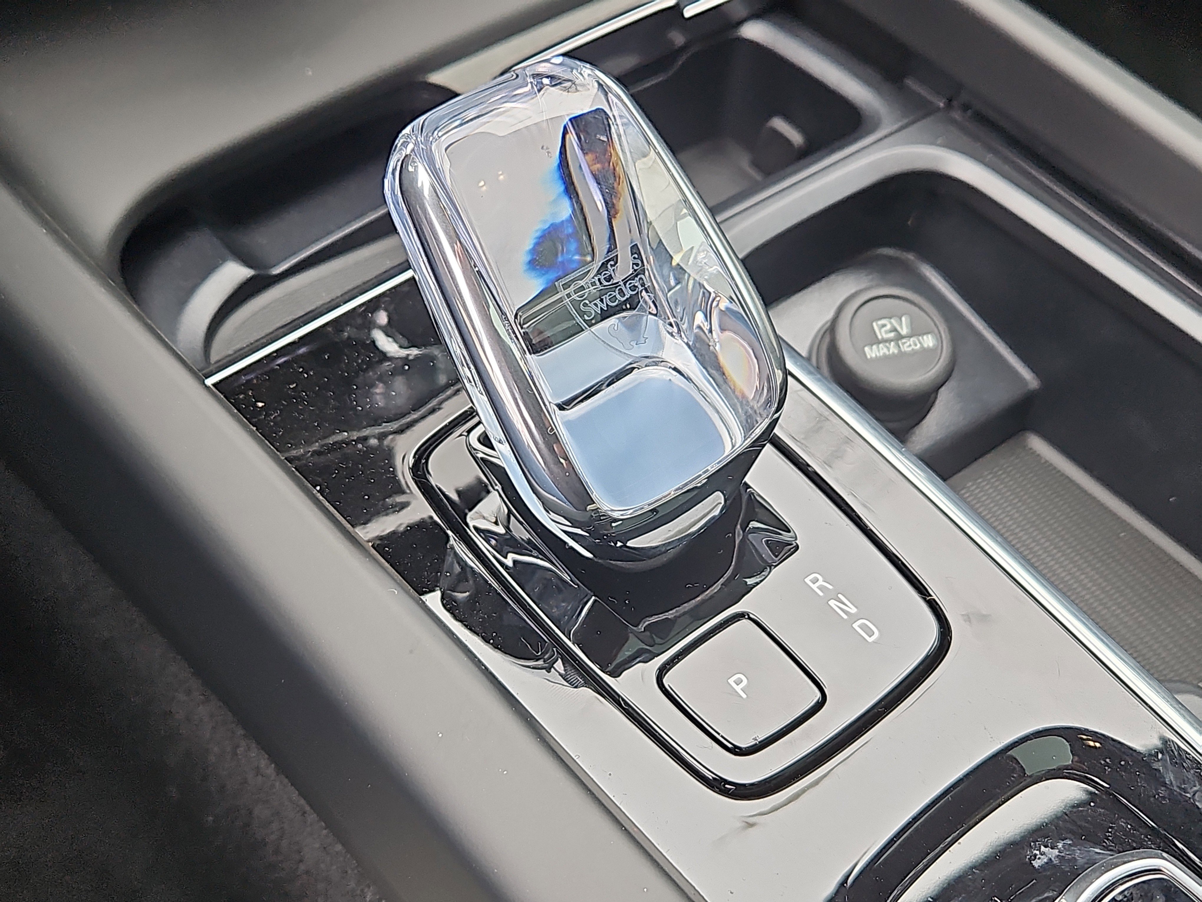 New 2026 Volvo V60 B5 Cross Country Ultra w/ Protection Package Premier image 19