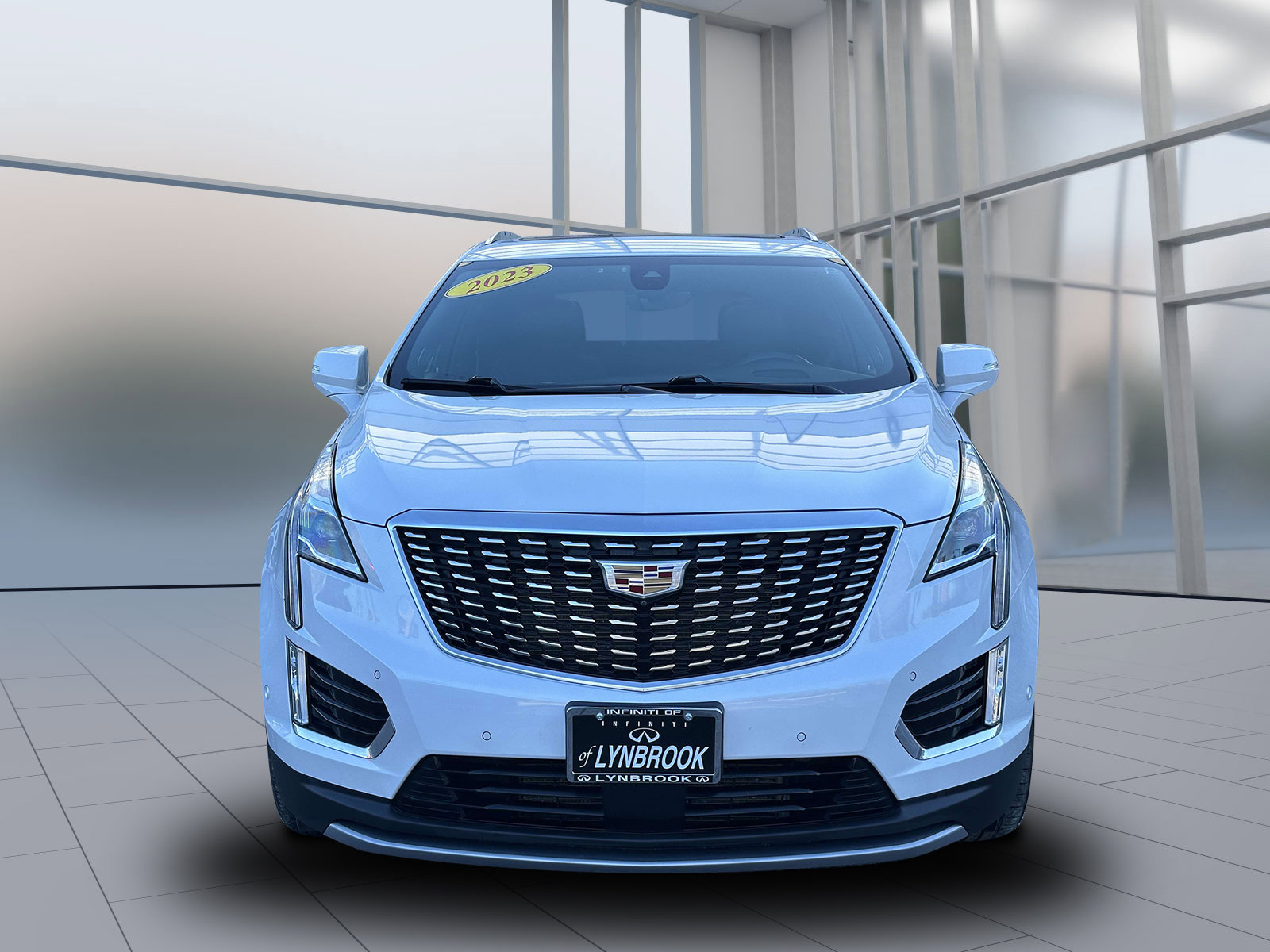 Used 2023 Cadillac XT5 Premium Luxury w/ Technology Package image 2