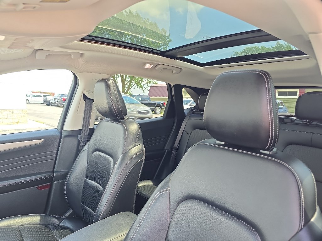 Used 2021 Ford Escape SEL AWD/4WD image 12