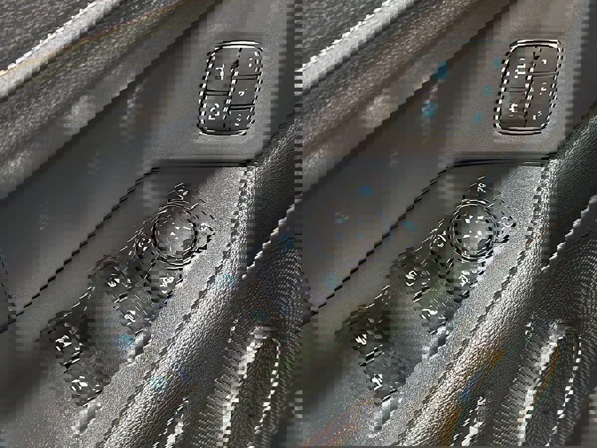 Used 2022 Ford Expedition XLT image 45