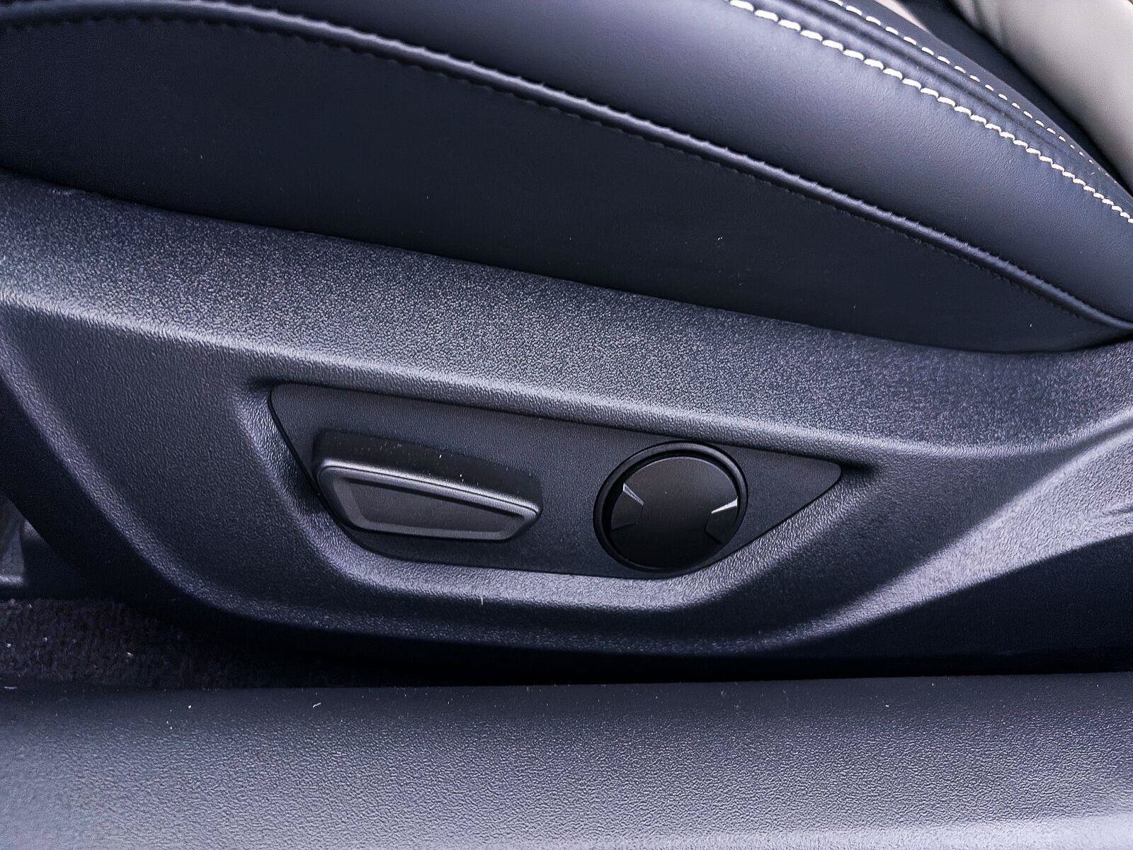 Used 2025 Ford Mustang GT Premium RWD image 19