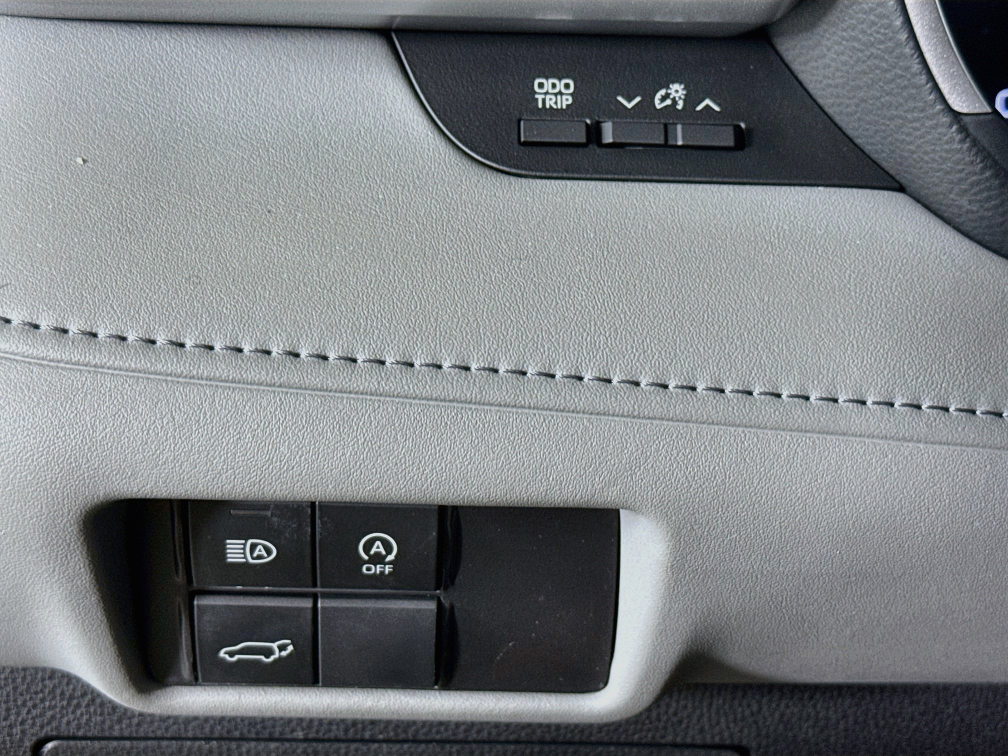 Used 2023 Toyota Highlander XLE FWD image 9