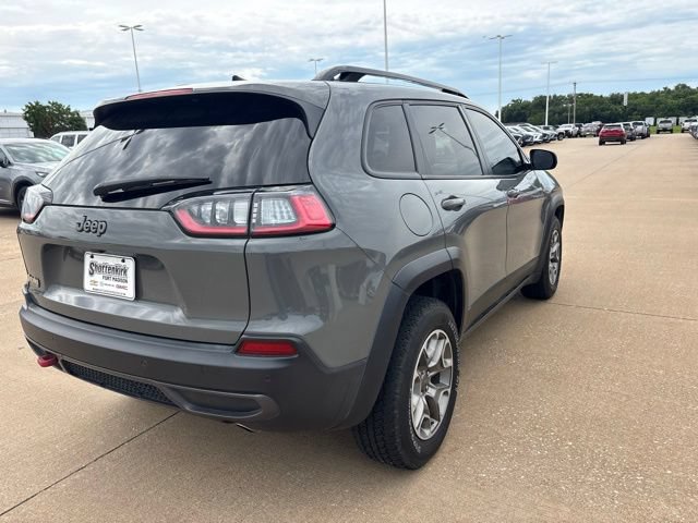 Used 2022 Jeep Cherokee Trailhawk w/ Comfort/Convenience Group AWD/4WD image 3