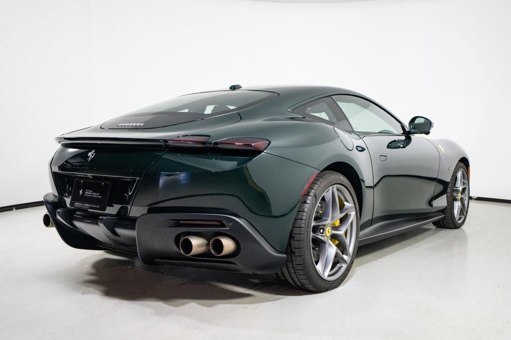 Used 2024 Ferrari Roma image 9