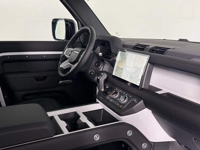 New 2025 Land Rover Defender 110 S AWD/4WD image 15