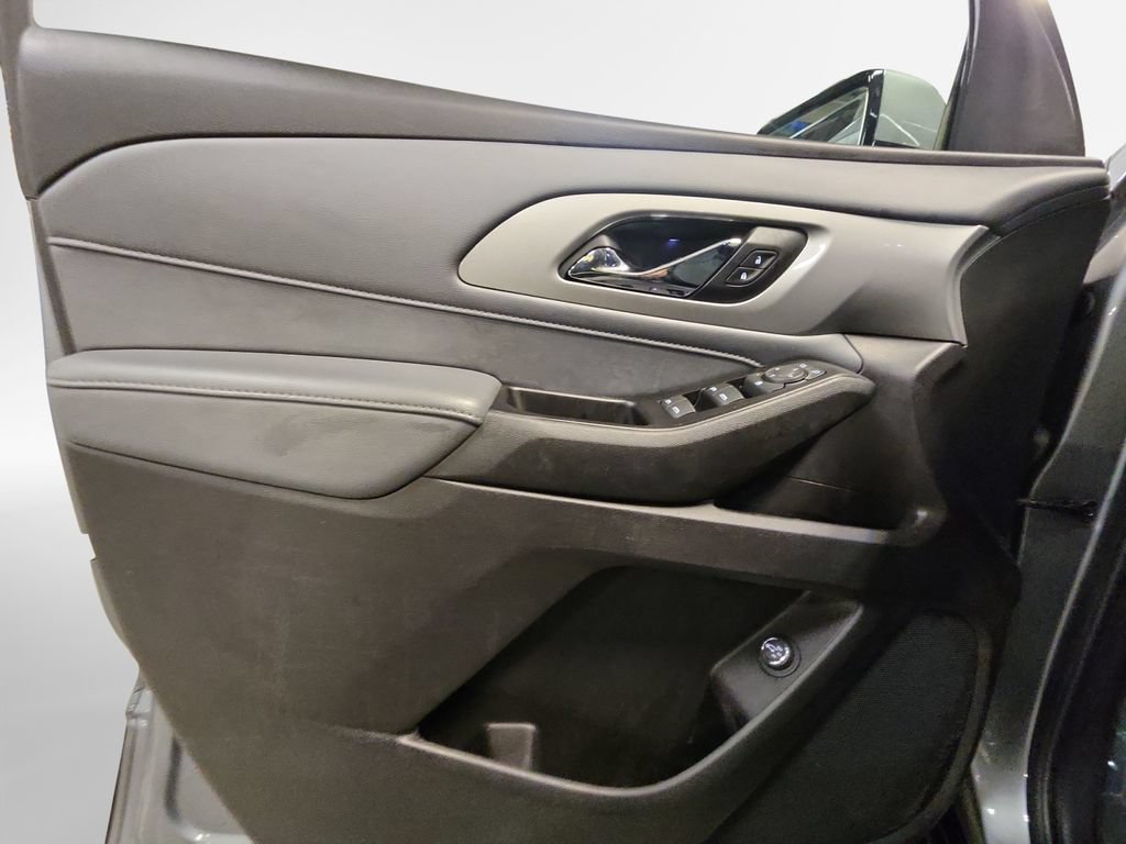 Certified 2019 Chevrolet Traverse LT w/ LPO, Floor Liner Package AWD/4WD image 16