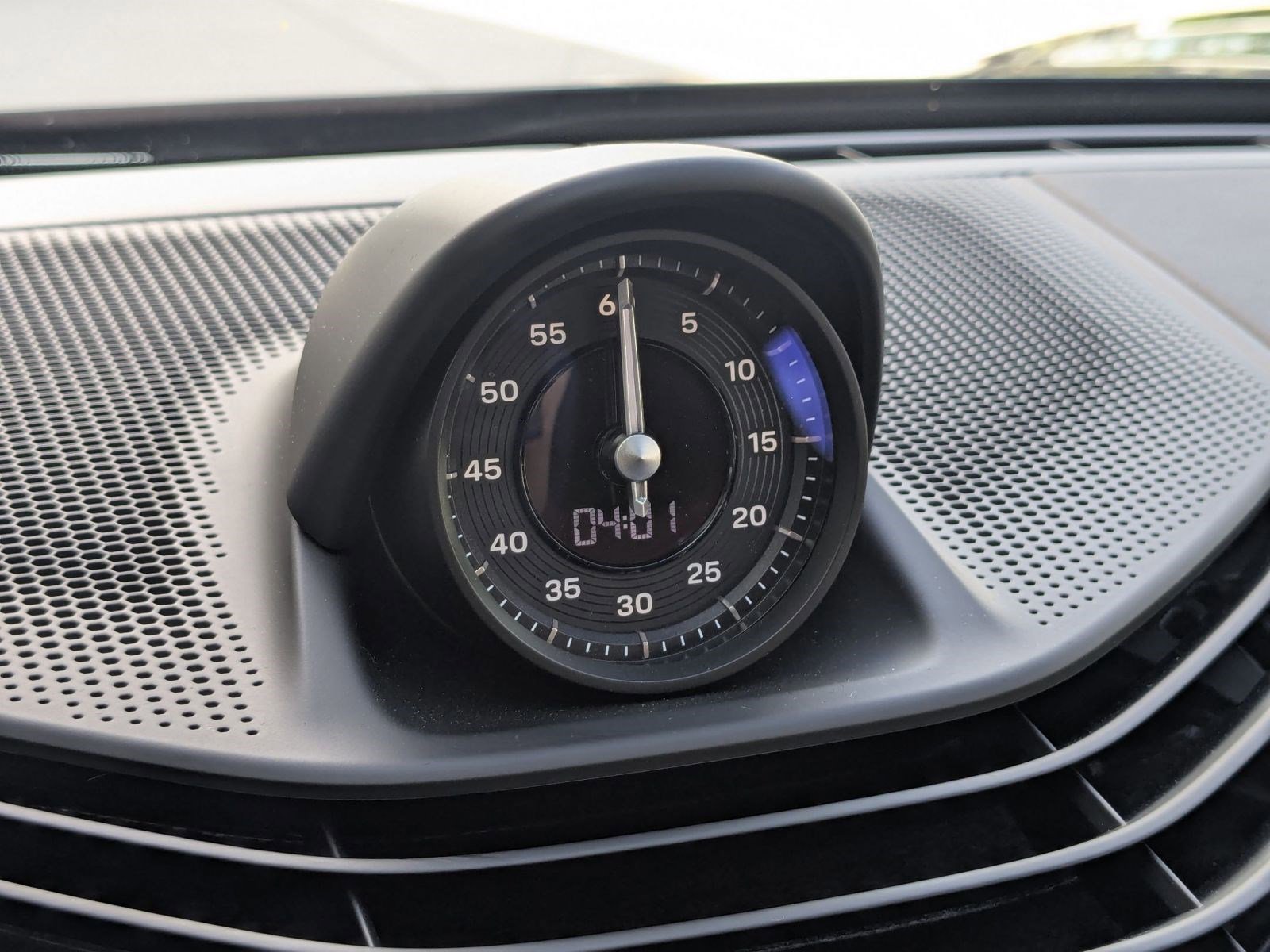 Certified 2026 Porsche Taycan image 20