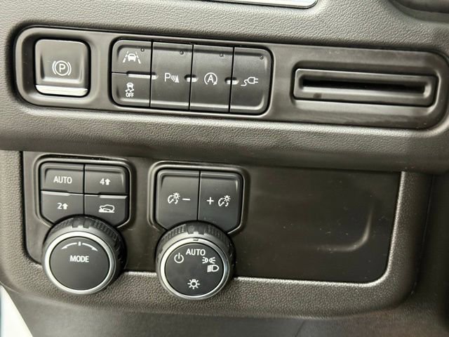 Used 2022 Chevrolet Tahoe LS image 35