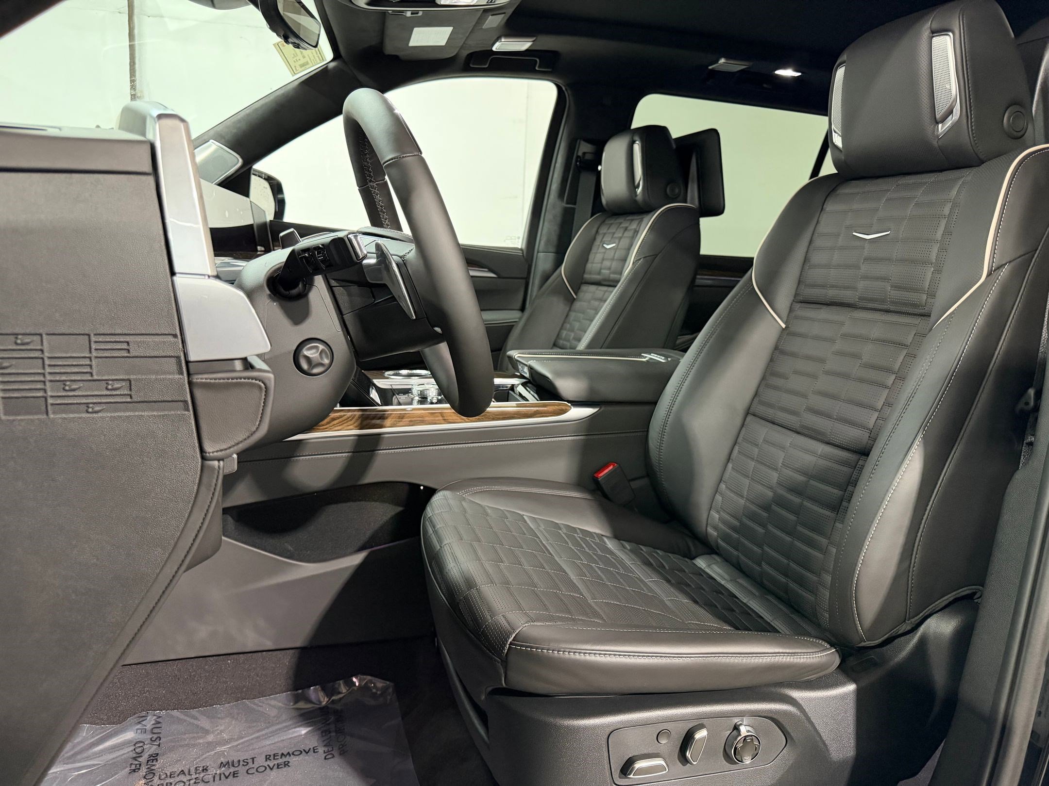 New 2026 Cadillac Escalade ESV Platinum Sport image 4