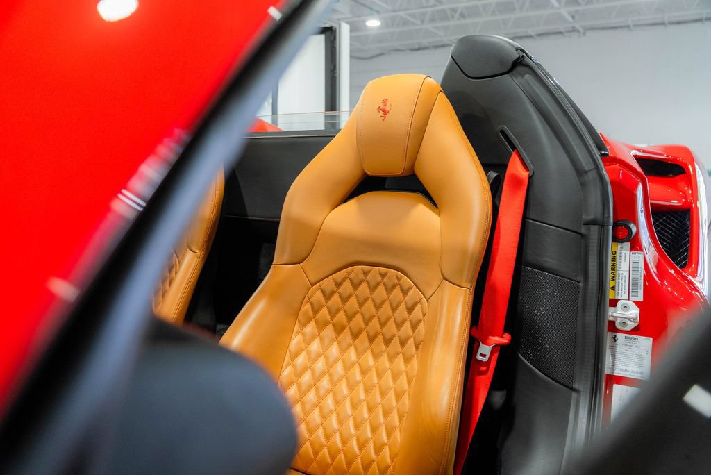 Used 2018 Ferrari 488 Spider RWD image 56