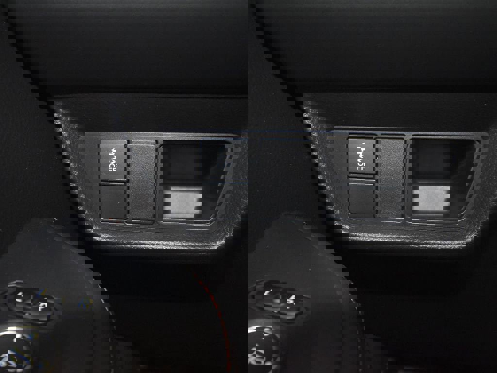 Used 2023 Honda HR-V Sport image 17