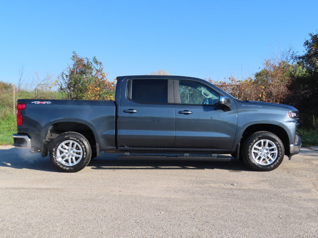 Used 2019 Chevrolet Silverado 1500 LT w/ All-Star Edition AWD/4WD image 2