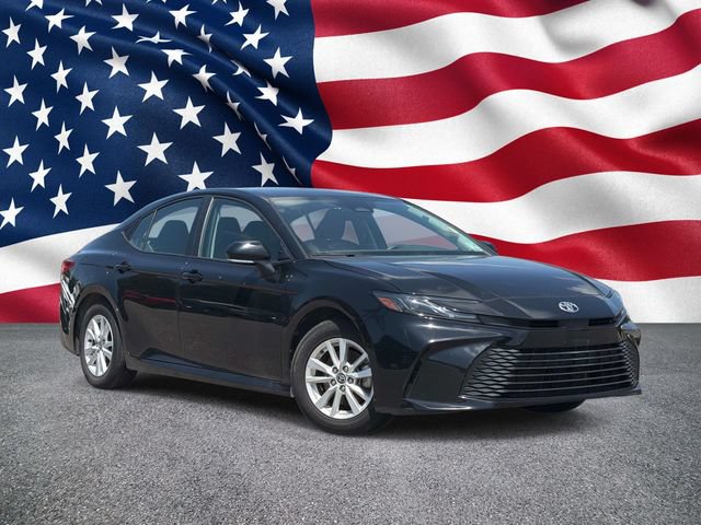 Used 2025 Toyota Camry LE FWD image 3