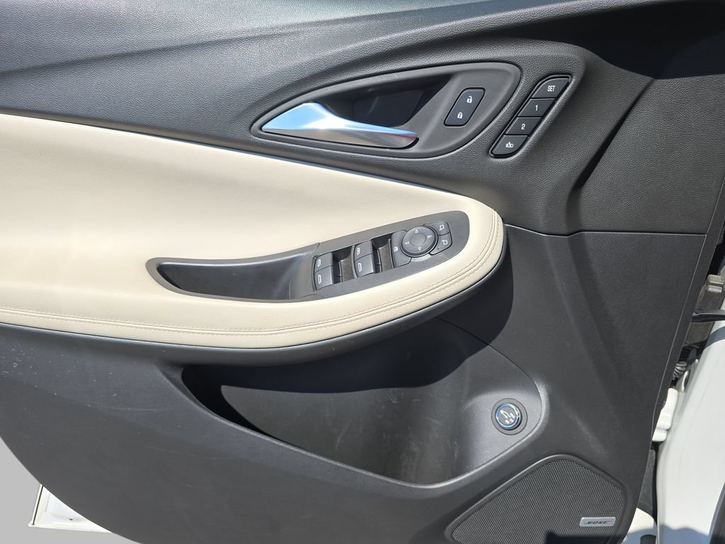 Certified 2024 Buick Encore GX Avenir w/ Avenir Convenience Package AWD/4WD image 29