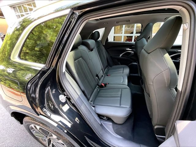 Certified 2025 Audi Q5 Premium w/ Premium Plus AWD/4WD image 24