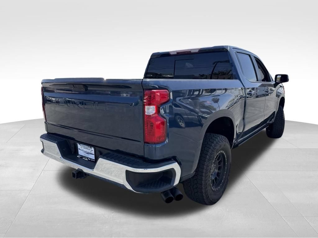 Used 2019 Chevrolet Silverado 1500 LT w/ All-Star Edition RWD image 3