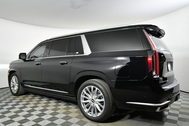 Used 2024 Cadillac Escalade ESV Premium Luxury w/ Performance Package image 3
