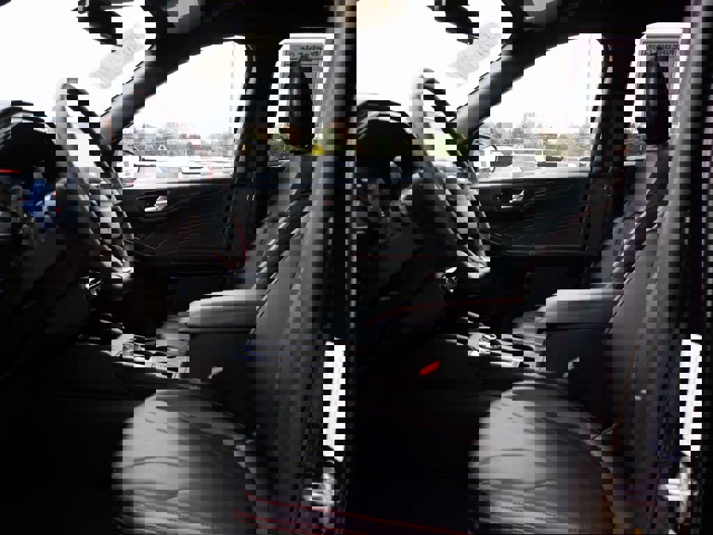 Used 2025 Ford Escape ST-Line Elite w/ Premium Technology Package image 24