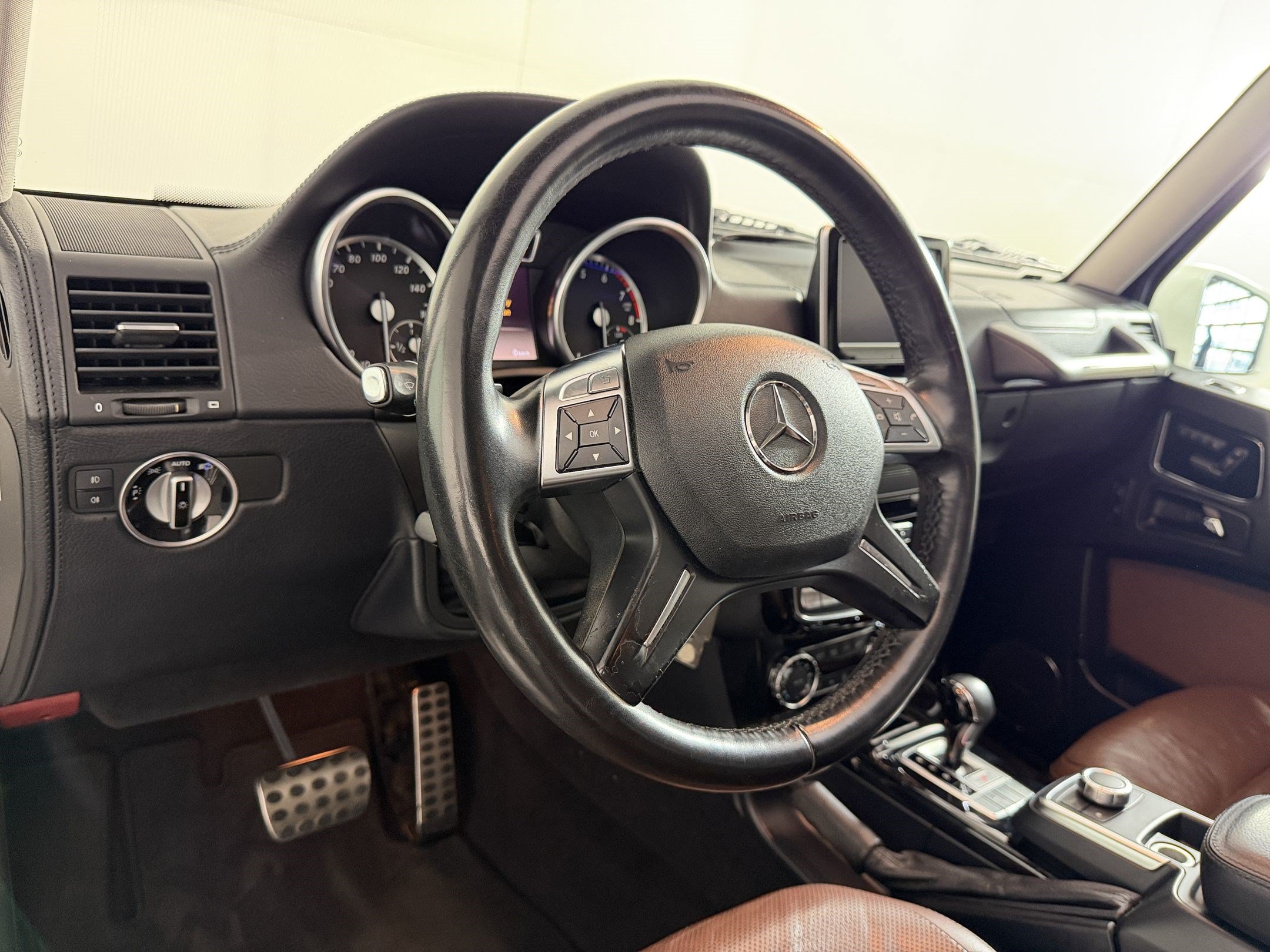 Used 2014 Mercedes-Benz G 550 image 4