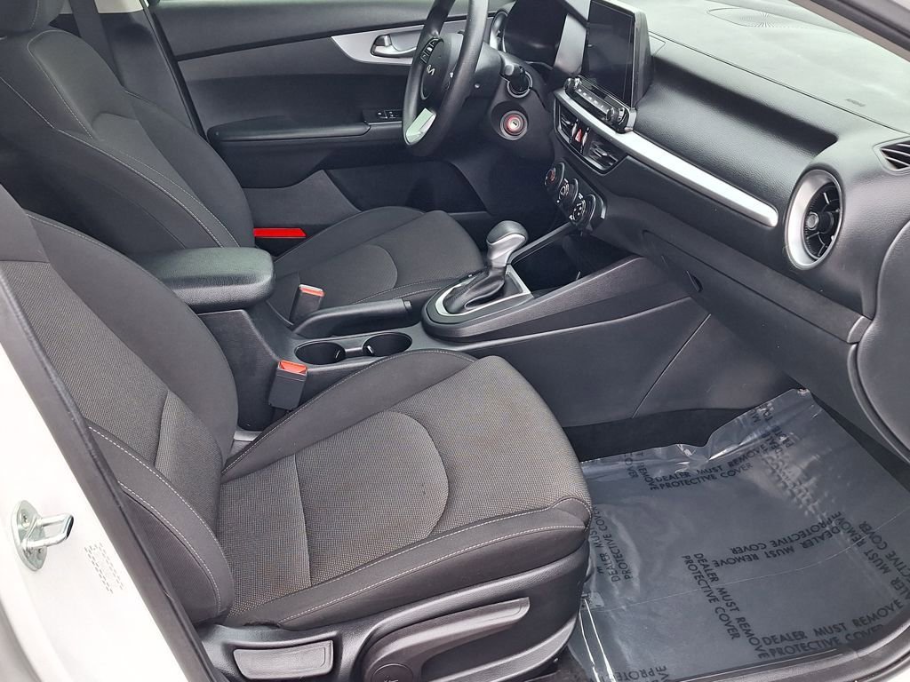 Used 2022 Kia Forte LXS image 23
