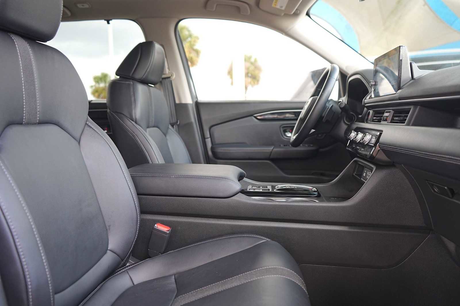 Certified 2023 Honda Pilot Touring image 15