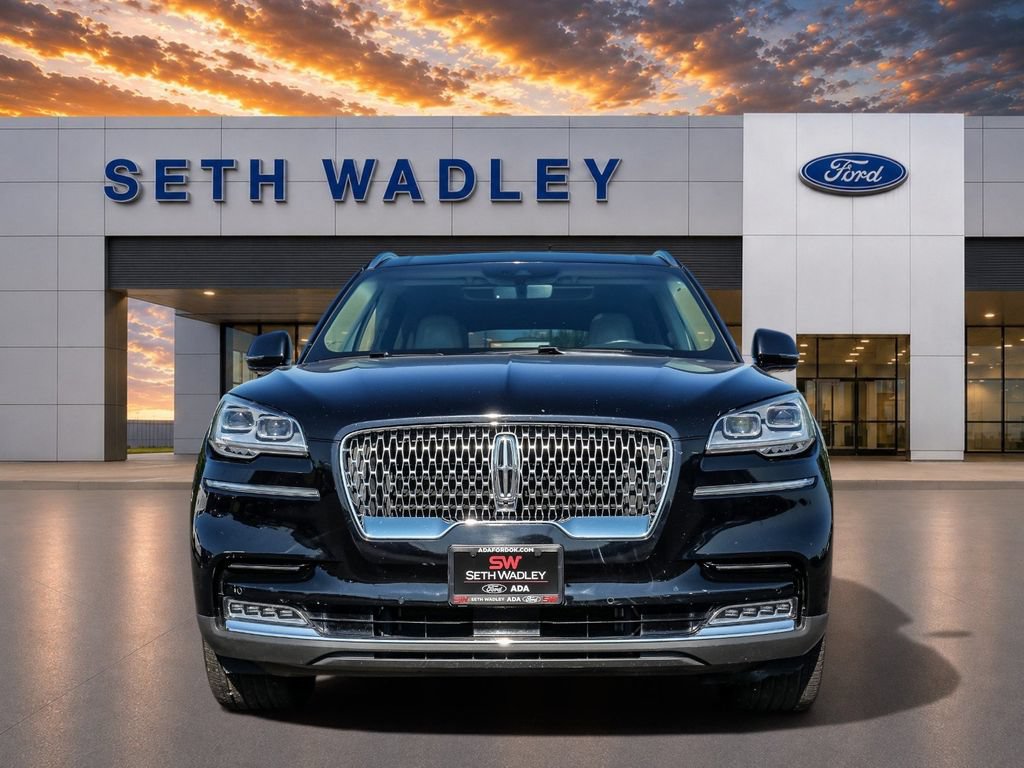Used 2020 Lincoln Aviator Reserve w/ Equipment Group 202A AWD/4WD image 2