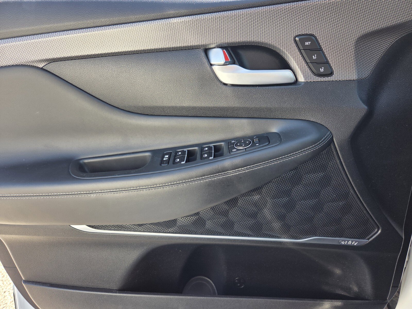 Used 2020 Hyundai Santa Fe Limited image 21