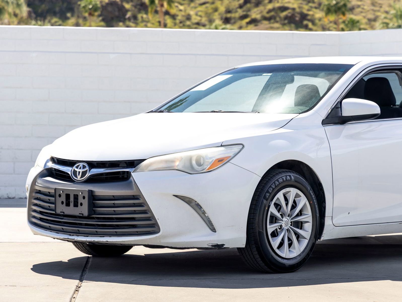 Used 2015 Toyota Camry LE image 6